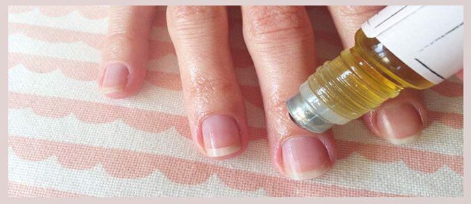 Tropfen aus Nagelpilz
